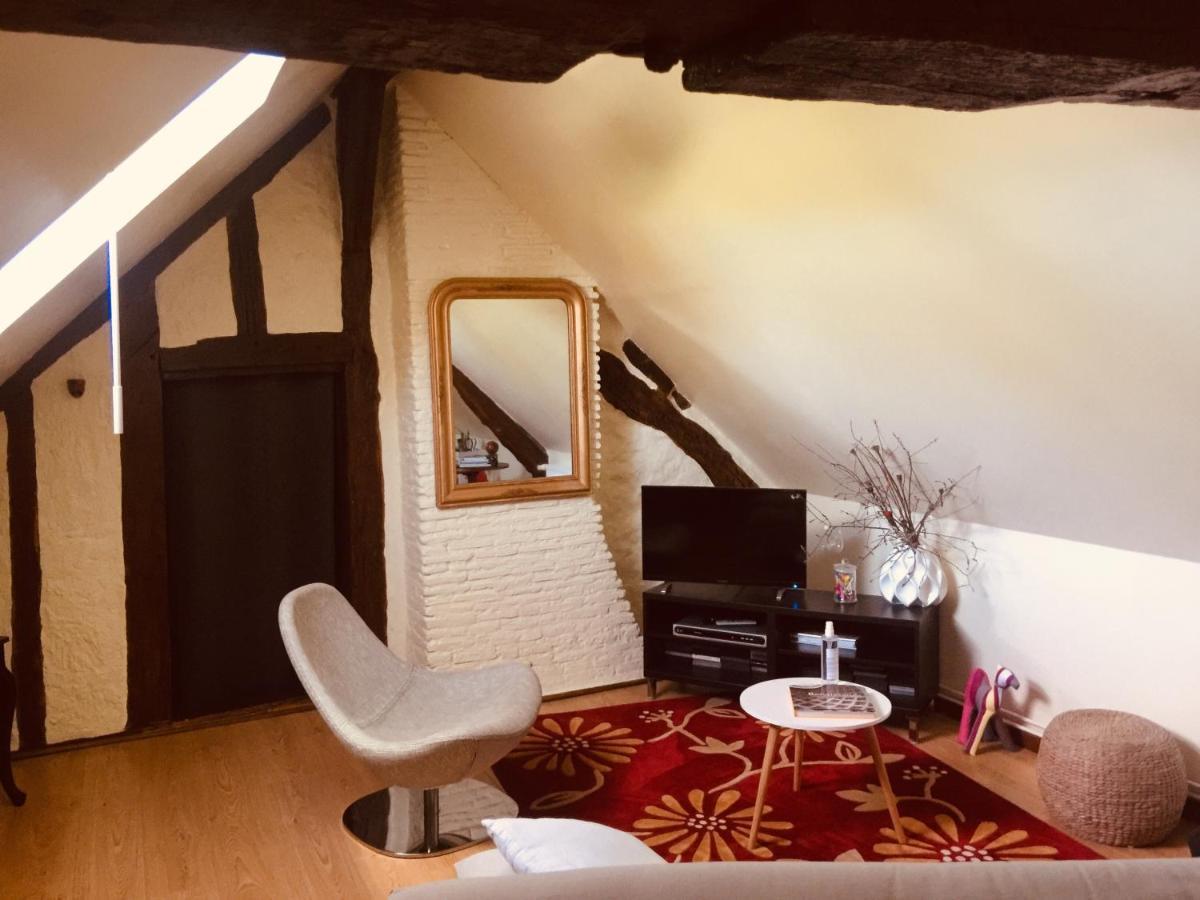 Bed and Breakfast Les Glycines De Bougy Exterior foto