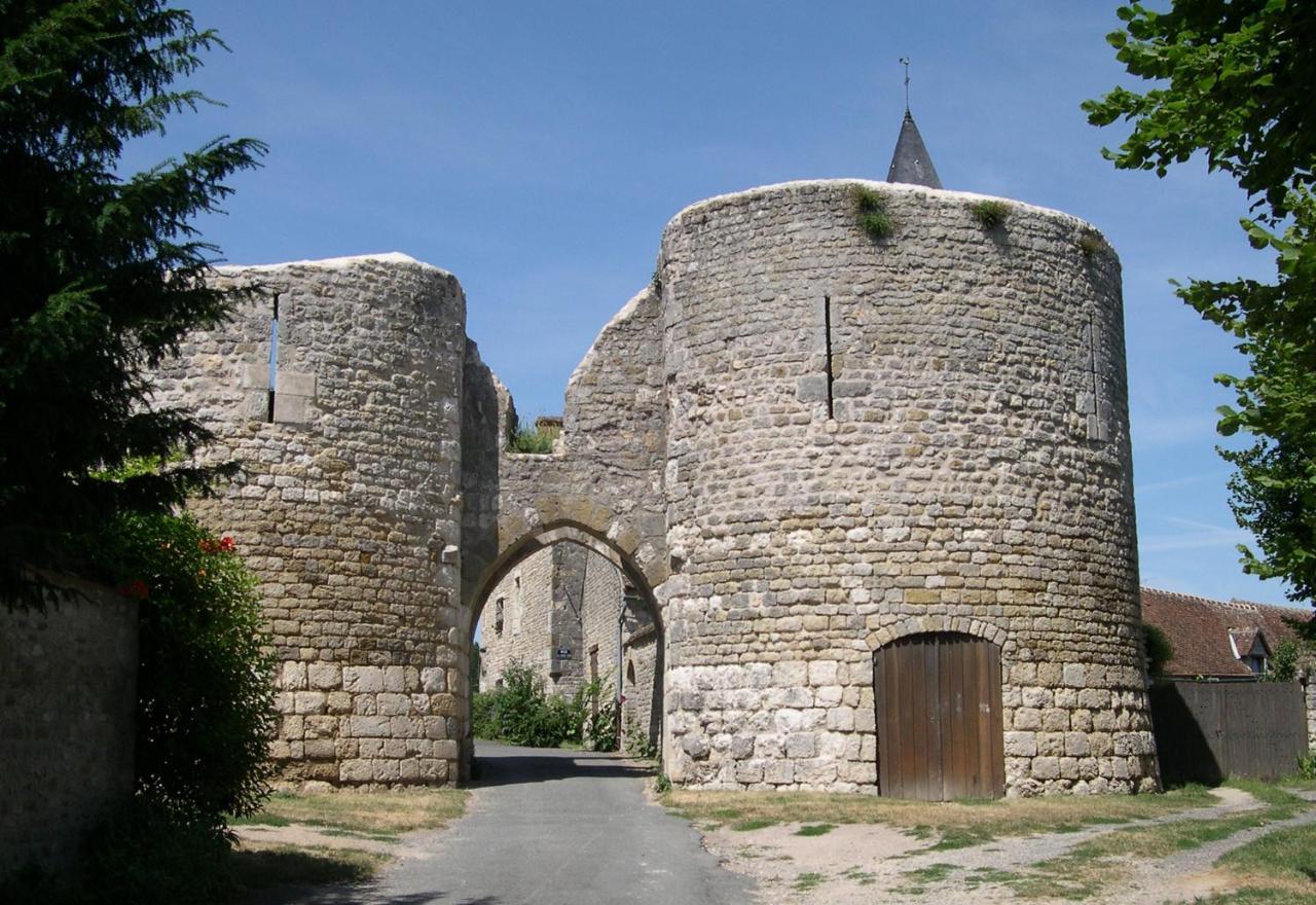 Bed and Breakfast Les Glycines De Bougy Exterior foto