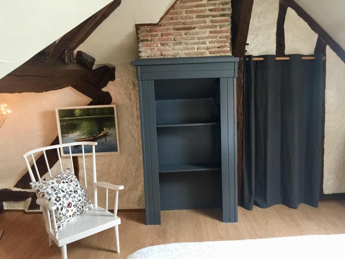 Bed and Breakfast Les Glycines De Bougy Exterior foto