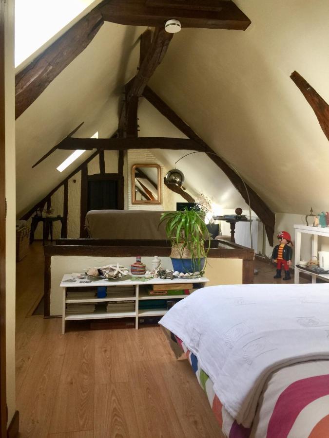 Bed and Breakfast Les Glycines De Bougy Exterior foto